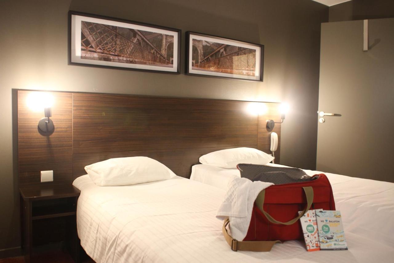 ออร์ลี ซูพีเยร์ โฮเต็ล Hotel อติส-มงส์ ภายนอก รูปภาพ