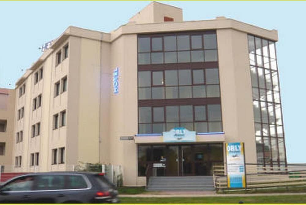 ออร์ลี ซูพีเยร์ โฮเต็ล Hotel อติส-มงส์ ภายนอก รูปภาพ